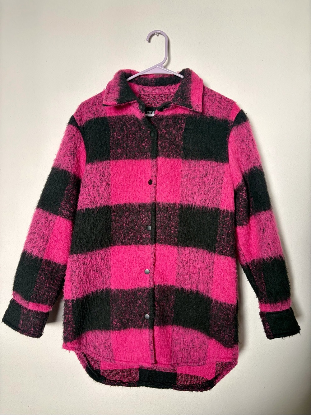 Steve Madden Pink Black Buffalo Plaid Fuzzy Shacket Size Small